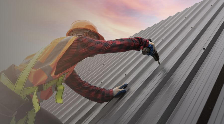 Expert Emergency Roof Repairs services in New Springfield, OH